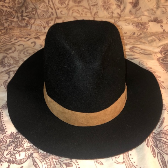 Soft Wide brim hat - Picture 2 of 3